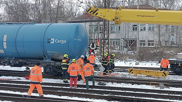 V Havlíčkově Brodě vykolejila cisterna s naftou. Škoda přesáhla 30 milionů