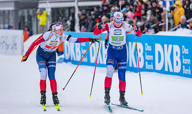 Biatlon ONLINE: Poslední štafeta před olympiádou. Charvátová čistá i vestoje