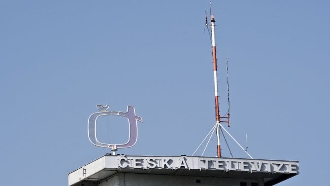 Zrušení koncesionářských poplatků pro seniory je pro nás likvidační, varuje ředitel České televize