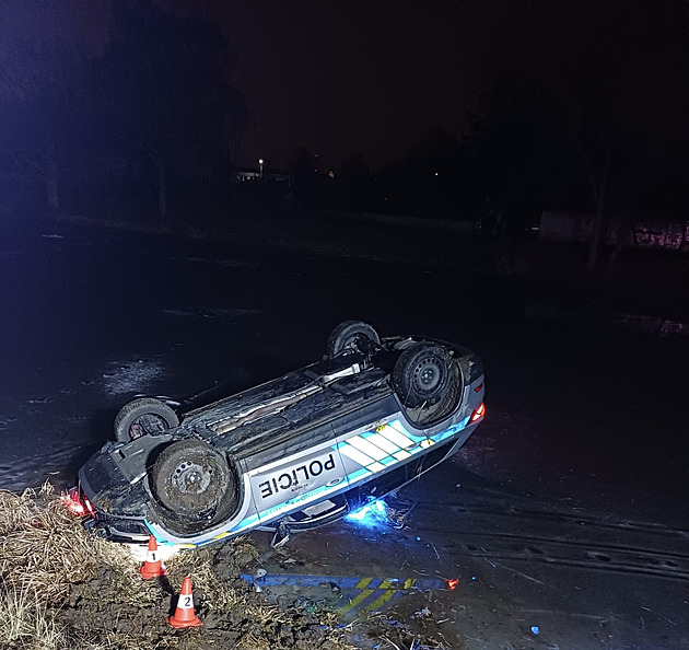 Jedna z dívek, které se topily ve Vltavě, zemřela. Druhá je ve vážném stavu