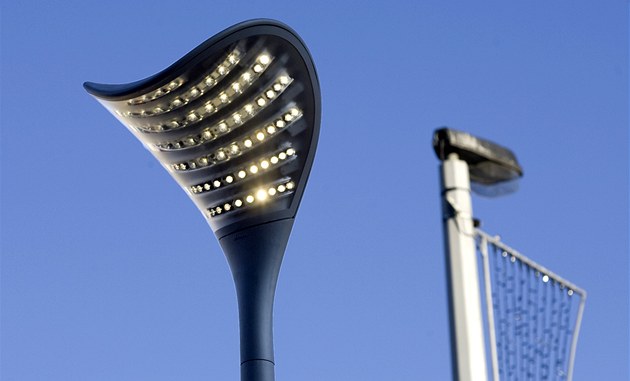 Pražanům vadí bílé světlo nových LED lamp. Oranžové zakázala EU, říká město