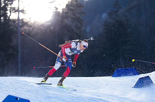 Dale-Skjevdal rozhodl stíhačku atakem v závěru. Mikyska bojoval o desítku