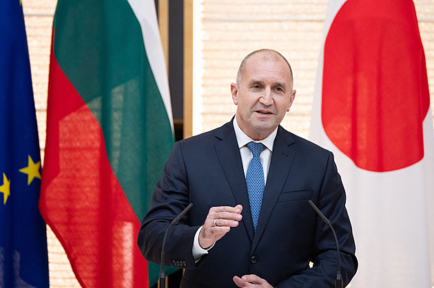 Bulharský prezident Radev podá demisi. Spekuluje se, že založí vlastní stranu