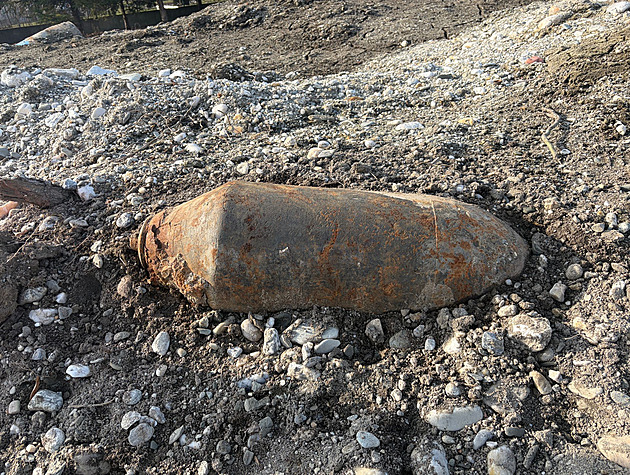 Nález letecké pumy na Opavsku. Policisté museli evakuovat školu