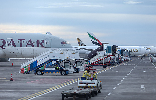 Letenky z Asie prudce zdražily až o 120 procent. Kolik stojí návrat do Evropy