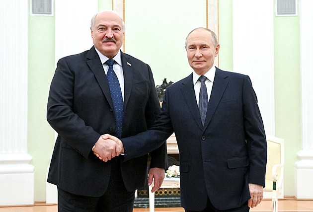 Bělorusko koupilo od Rusů Orešnik. Děkuji, zaplatili jsme penězi, řekl Lukašenko