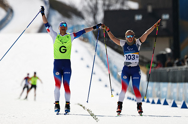 První paralympijské zlato od roku 2002. Edlingerová ovládla sprint biatlonistek