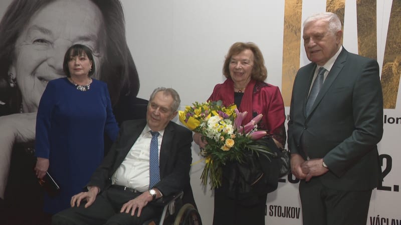 Premiéra Livie: Nesrovnatelná první dáma, vyzdvihl Klaus. Co ocenili Zeman s Bohdalovou?