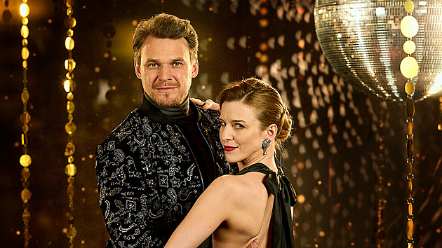 Kdo je krásná tanečnice Vojty Dyka? Vídeňačka s českým manželem má zvláštní zálibu