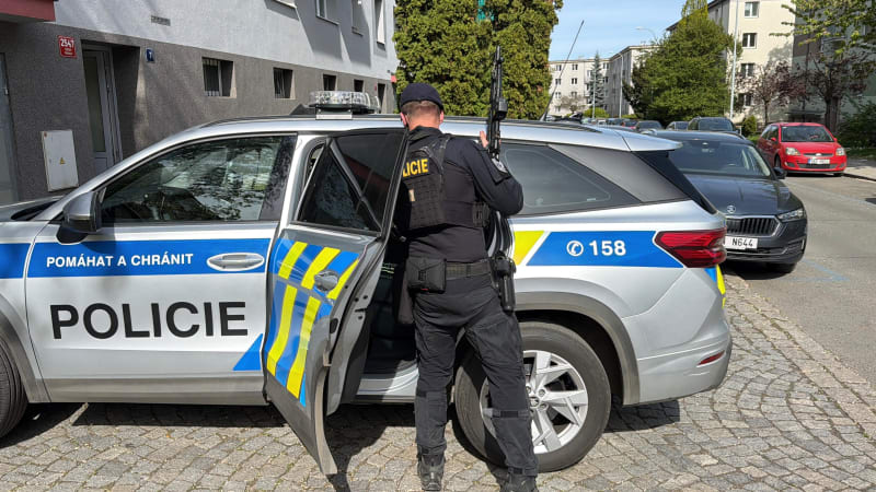 Muž v Jablonci vyhrožoval napadením a měl být ozbrojen. Zásahová jednotka ho zadržela