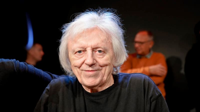 Neckář náhle zrušil koncert v Plzni. Není mi zrovna dvakrát dobře, vzkázal fanouškům