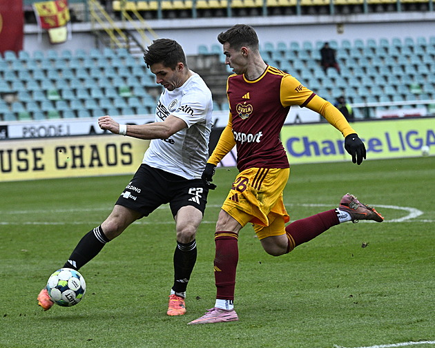 ONLINE: Zlín - Dukla, úvod bojů o záchranu. Získají domácí jistotu?