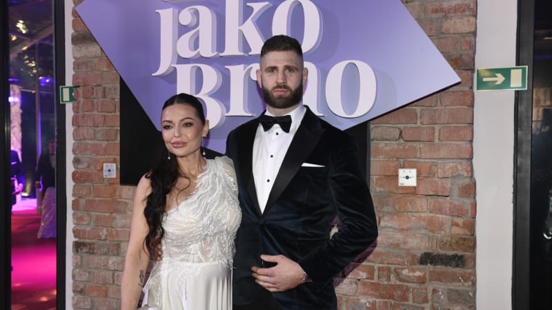 Zápasník MMA Procházka o prvních týdnech otcovství: Pomáhám i při kojení