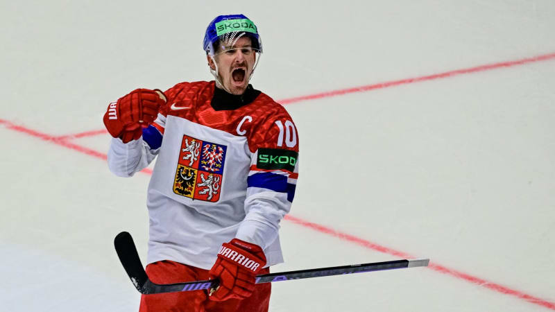 MS v hokeji ON-LINE: Češi jdou na Dánsko, mladík byl vedle z kanadské hvězdy