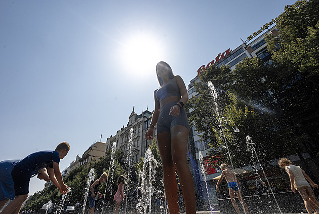 V Česku udeří tropy. Meteorologové vydali výstrahu a mapu, kde bude vedro nejhorší