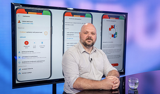 Peníze na bezpečný účet? Nesmysl. Expert odhaluje triky internetových podvodníků
