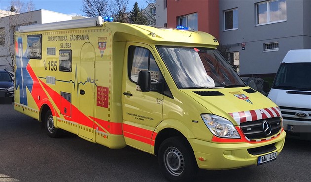 Jídlem to nebylo. Zvracení dvacítky studentů na výletě má zřejmě jiný důvod